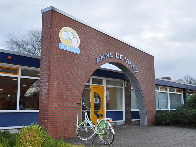 C.B.S. Anne de Vries eerste school met Scholen°Concept bespaart 25 procent energie